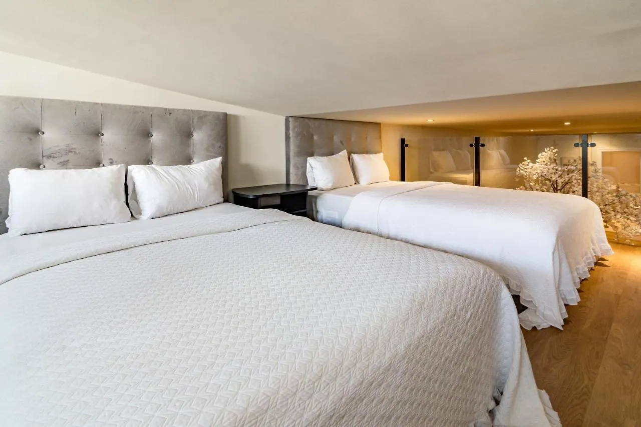 Ap103- Aloha Pueblo Marbella By Roomservices Spain